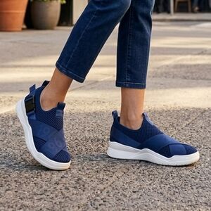 PAJAR Canda Yen Sneakers NWOB 😍